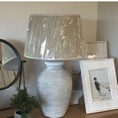 WHITE WASHED LAMP WITH SHADE