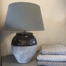 SILVER STONE LAMP WITH SHADE